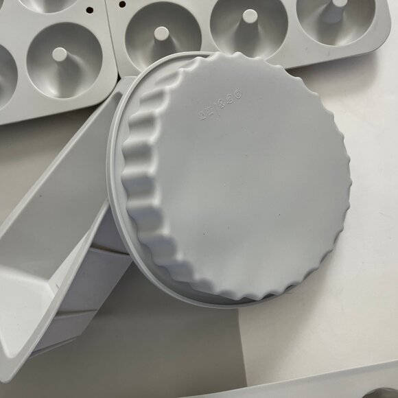 Silicone Donut Mold Set of 7 non-stick doughnut mold Cookie mold - Picture 6 of 7